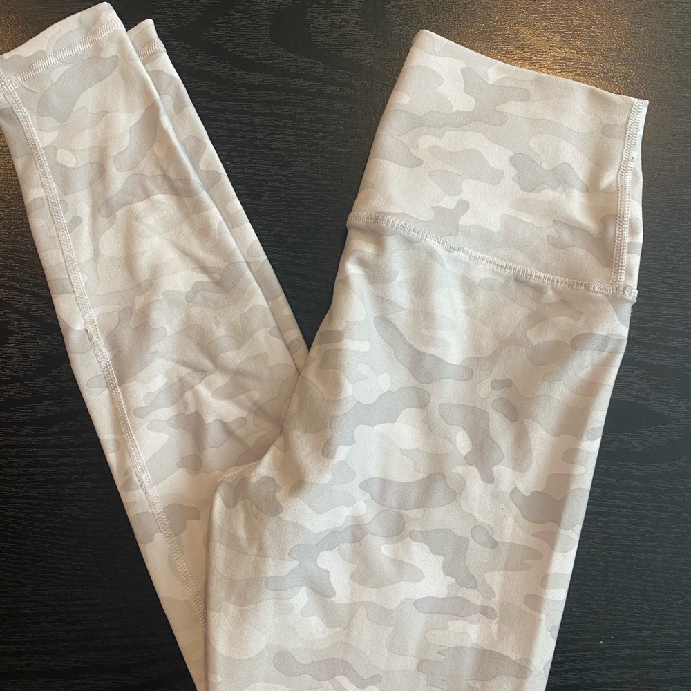 White camouflage leggings